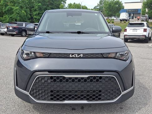 Certified 2025 Kia Soul LX w/ LX Technology Package FWD image 2