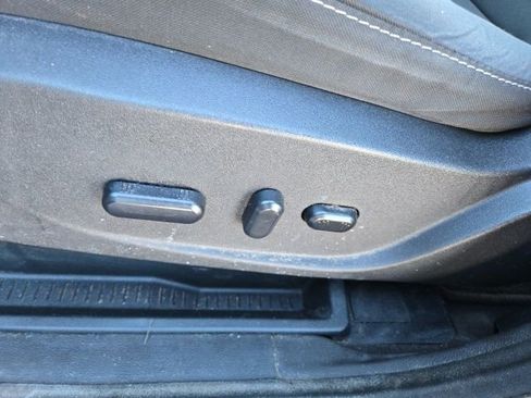 Used 2015 Ford Escape SE image 11