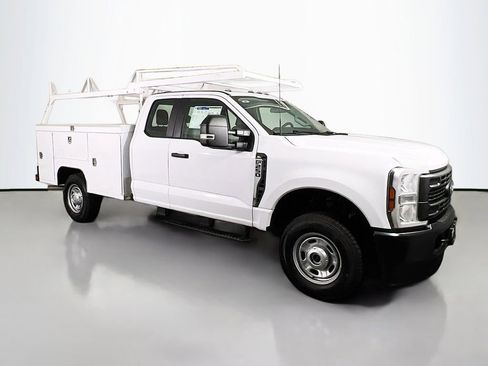 New 2026 Ford F250 XL image 1