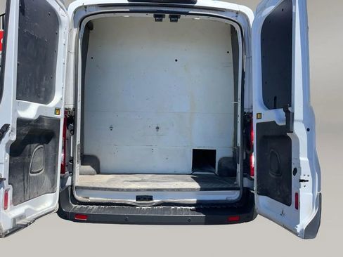 Used 2018 Ford Transit 250 148 Medium Roof RWD image 32