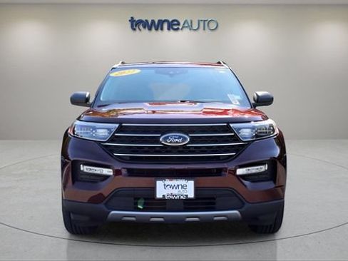 Used 2022 Ford Explorer XLT w/ Equipment Group 202A AWD/4WD image 7