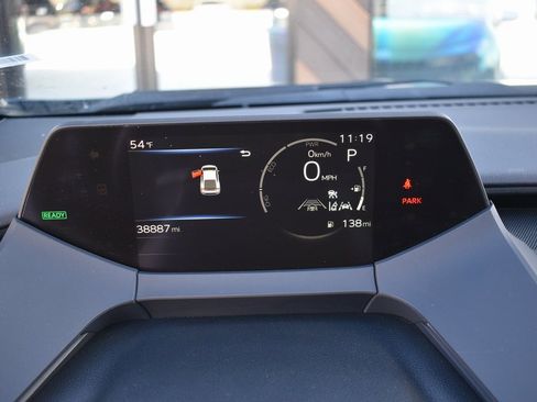 Used 2024 Toyota Prius LE image 8