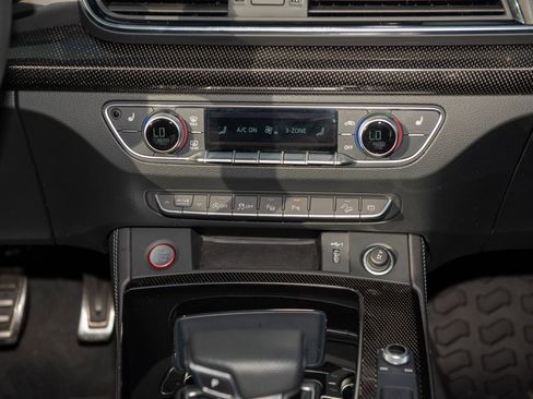 Used 2022 Audi SQ5 Prestige image 22