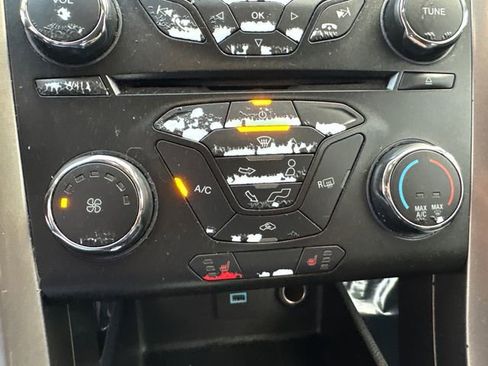 Used 2018 Ford Fusion SE image 34