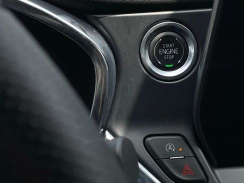 Used 2024 Chevrolet Blazer LT w/ Convenience Package FWD image 16