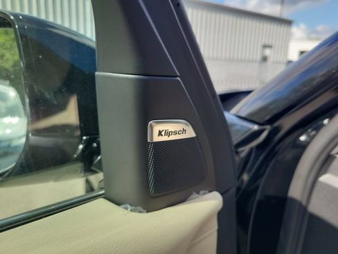New 2026 Nissan Armada Platinum Reserve AWD/4WD image 17