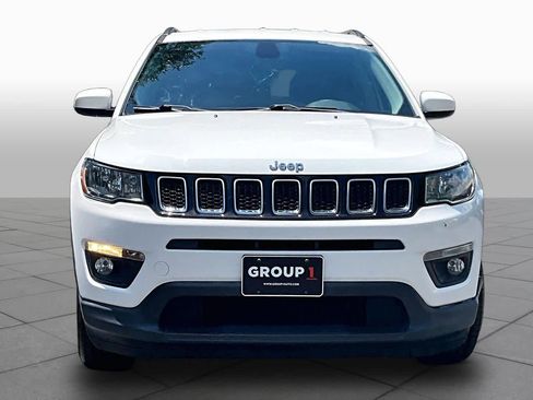 Used 2018 Jeep Compass Latitude w/ Popular Equipment Group FWD image 4