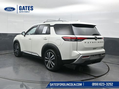 Used 2023 Nissan Pathfinder Platinum AWD/4WD image 8