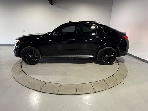 Used 2024 Mercedes-Benz GLC 300 4MATIC w/ AMG Line image 5