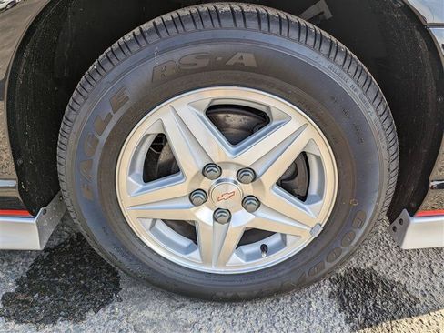 Used 2002 Chevrolet Monte Carlo SS w/ Preferred Equipment Group FWD image 48