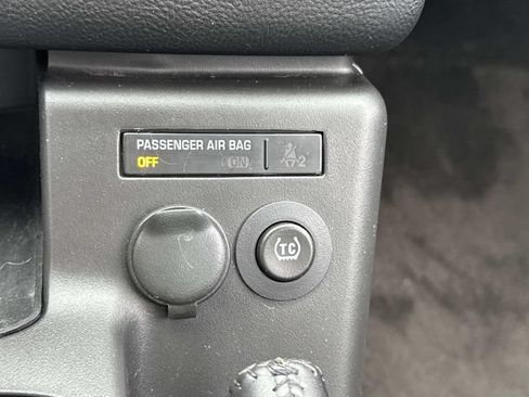 Used 2008 Pontiac G6 GT w/ Premium Package FWD image 27