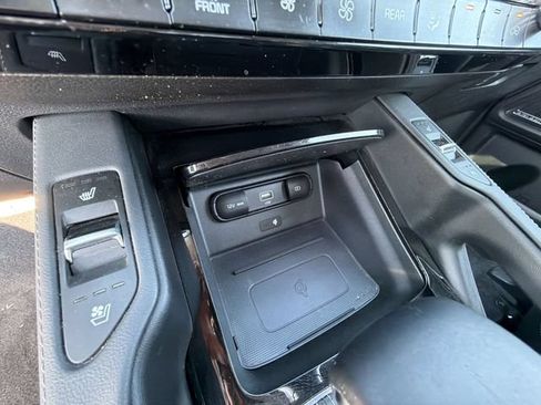 Used 2022 Kia Telluride SX w/ SX Prestige Package AWD/4WD image 30