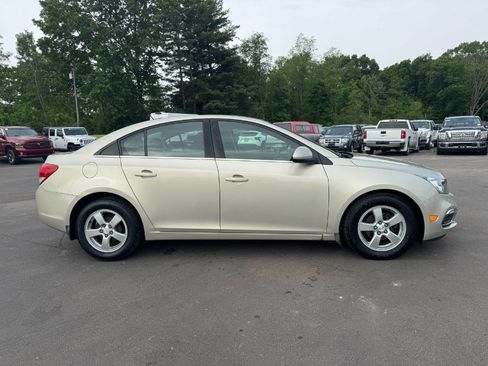 Used 2015 Chevrolet Cruze LT FWD image 6