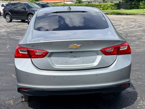 Used 2025 Chevrolet Malibu LT FWD image 6