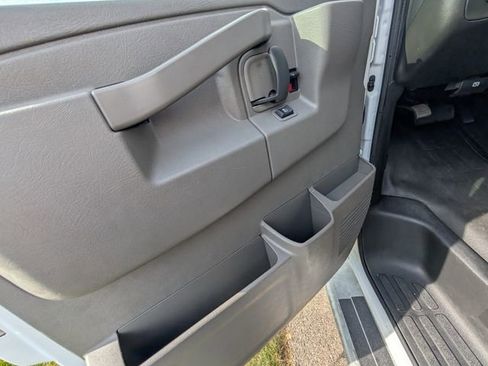 Used 2024 Chevrolet Express 2500 w/ Driver Convenience Package image 12