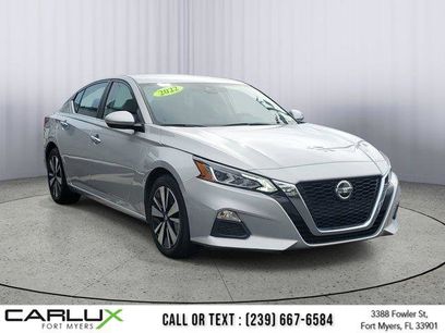 Used 2022 Nissan Altima 2.5 SV