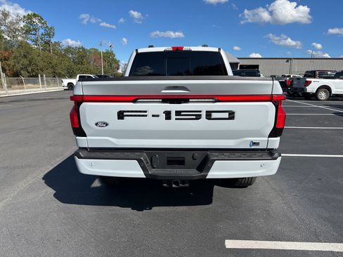 Used 2025 Ford F150 Lightning Lariat image 5