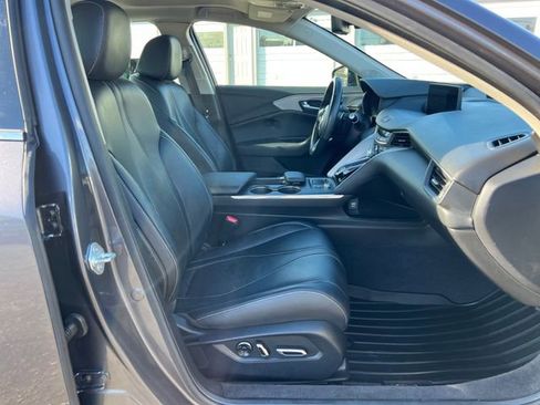 Used 2023 Acura TLX w/ Technology Package image 11