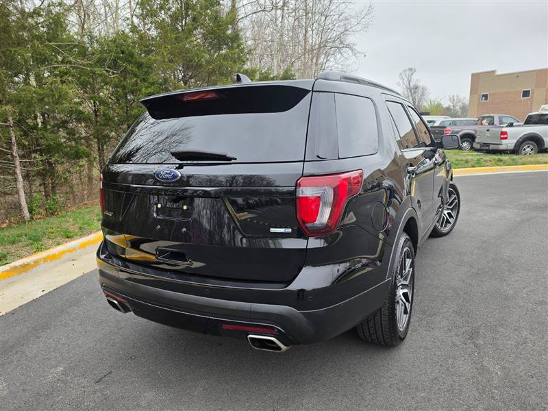 Used 2017 Ford Explorer Sport AWD/4WD image 7