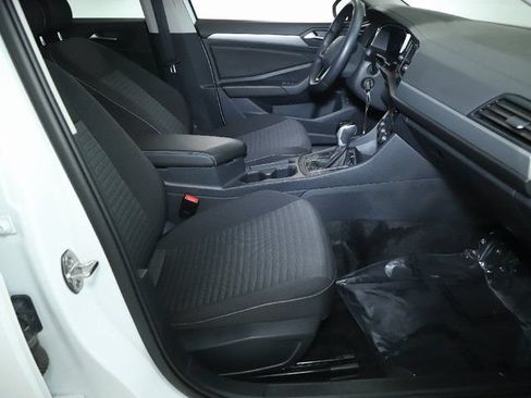 Certified 2024 Volkswagen Jetta S FWD image 33