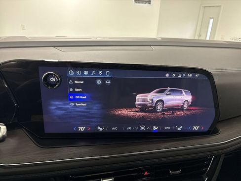 New 2026 Chevrolet Suburban Z71 w/ Comfort Package AWD/4WD image 48