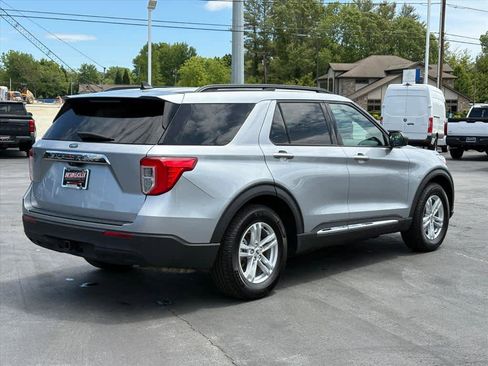 Used 2022 Ford Explorer XLT w/ Class IV Trailer Tow Package RWD image 3