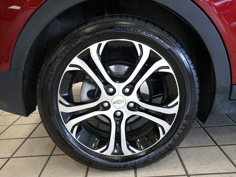 Used 2018 Chevrolet Bolt Premier w/ Driver Confidence II Package FWD image 55