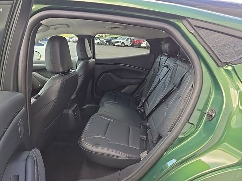 Used 2025 Ford Mustang Mach-E Premium AWD/4WD image 39