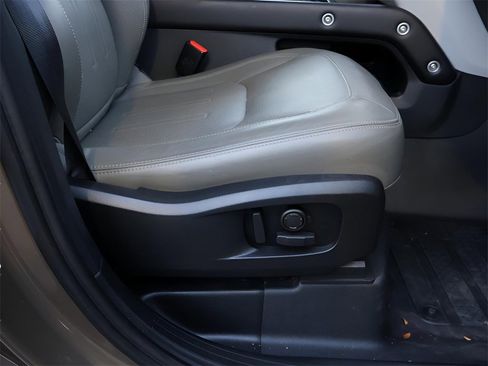 Used 2022 Land Rover Defender 110 XS Edition image 11