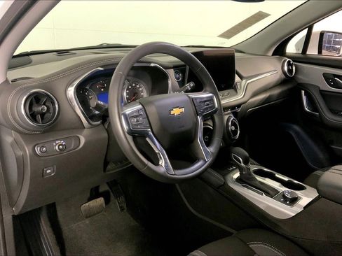 Used 2025 Chevrolet Blazer LT w/ Convenience Package image 14