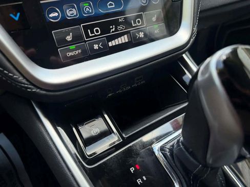 Used 2023 Subaru Outback Premium image 19