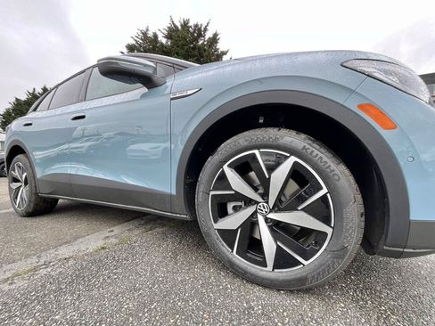 New 2026 Volkswagen ID.4 Pro S AWD/4WD image 10