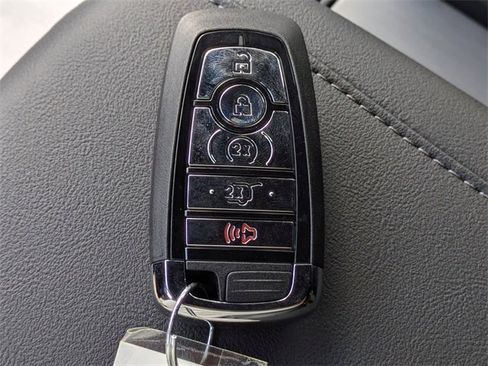 New 2025 Lincoln Navigator Reserve w/ Jet Appearance Package image 28