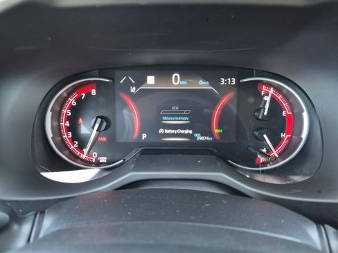 Used 2025 Toyota RAV4 XLE FWD image 11