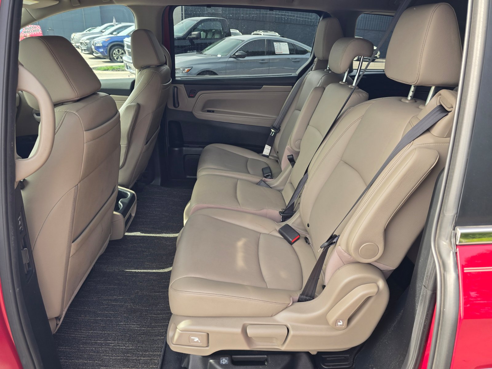 Used 2023 Honda Odyssey Touring image 12