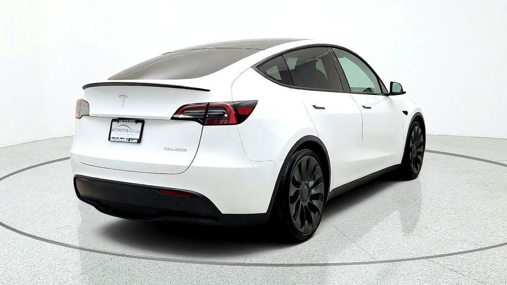 Used 2023 Tesla Model Y Long Range AWD/4WD image 5