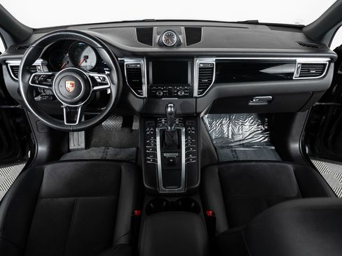 Used 2016 Porsche Macan S image 35