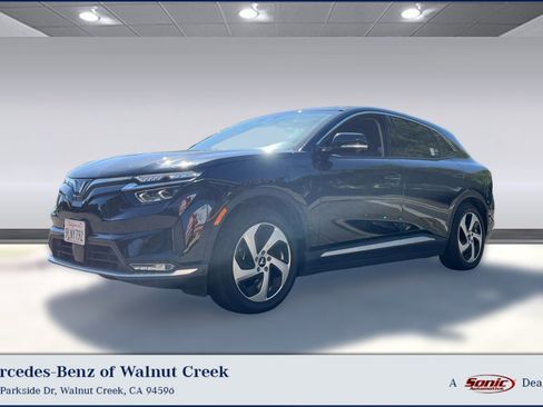 Used 2023 VinFast VF 8 Eco AWD/4WD image 1