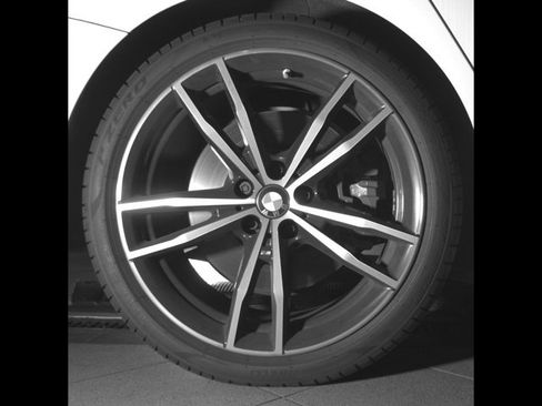 Used 2023 BMW 330i Sedan w/ M Sport Package image 11