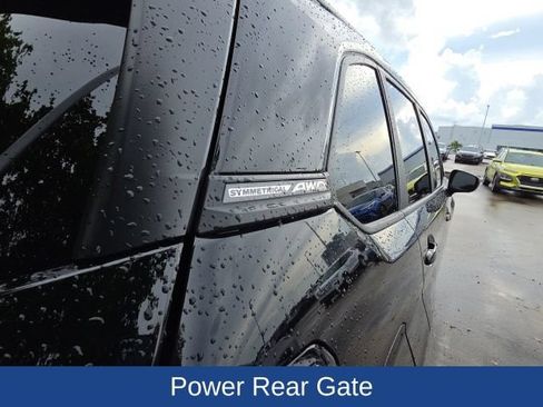 Used 2025 Subaru Forester Premium AWD/4WD image 11