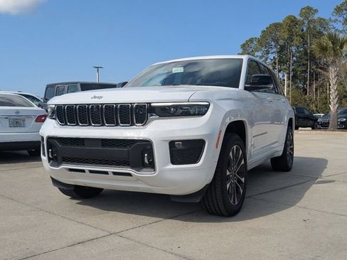 New 2025 Jeep Grand Cherokee Overland w/ Adv Protech Group III image 8
