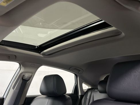 Used 2022 Honda Civic EX-L image 20