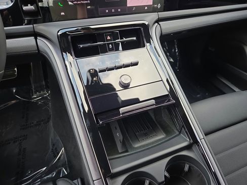 New 2026 Porsche Panamera 4 image 14