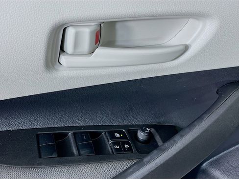 Used 2025 Toyota Corolla LE FWD image 24