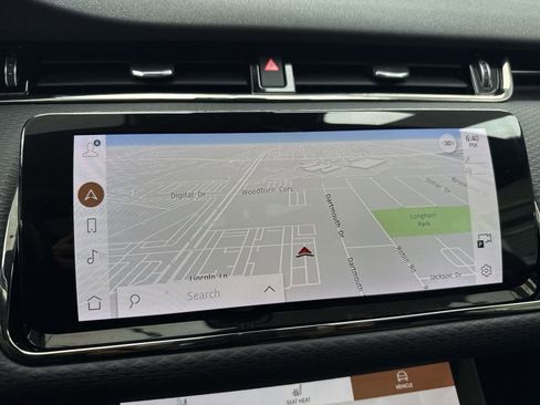 Used 2022 Land Rover Range Rover Evoque R-Dynamic S image 18