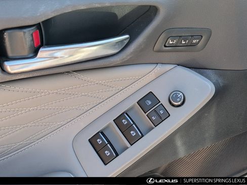 Used 2020 Toyota Avalon Limited w/ Advanced Safety Package FWD image 10