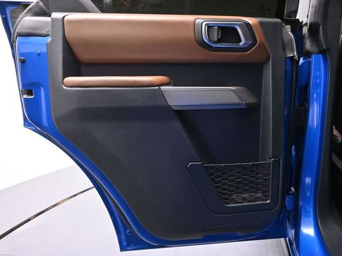 Used 2022 Ford Bronco Outer Banks image 18