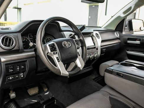 Used 2019 Toyota Tundra SR5 RWD image 3
