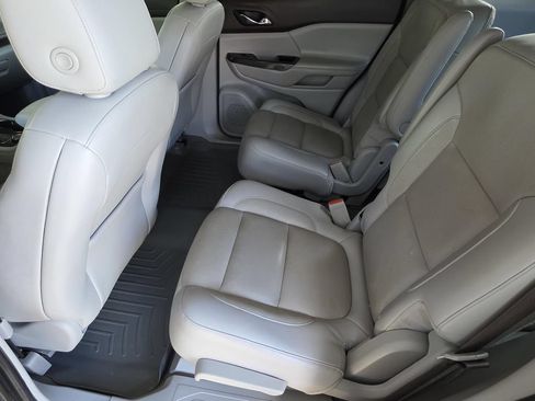 Used 2019 GMC Acadia SLT FWD image 9