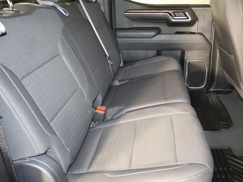 Used 2025 Chevrolet Silverado 1500 LT image 47